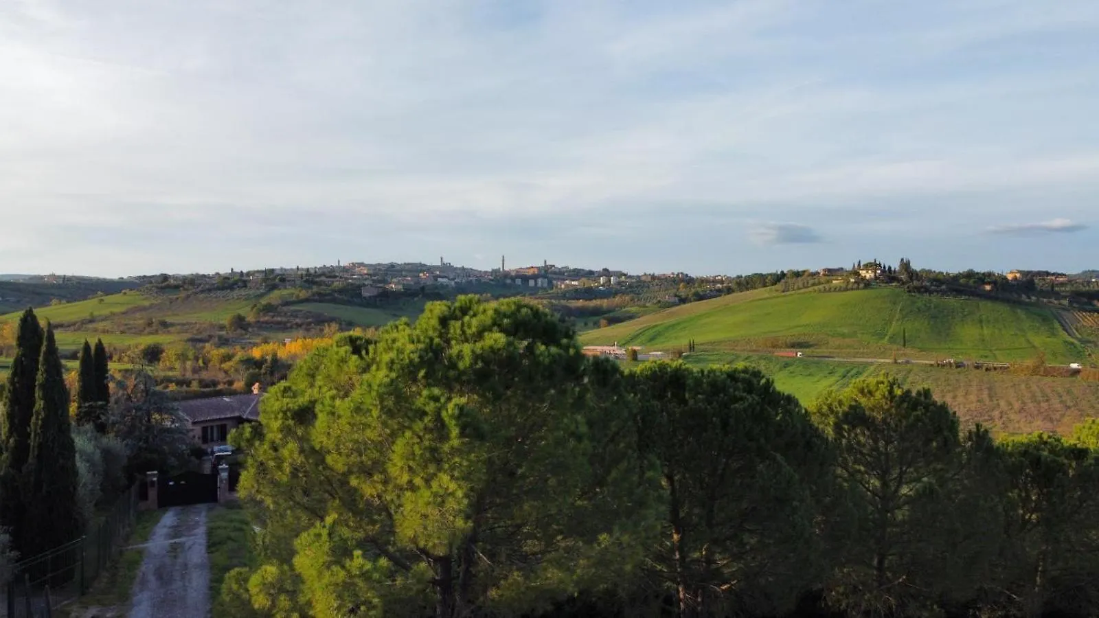 Agriturismo La Terrazza Sul Mangia Apartment Siena Italy